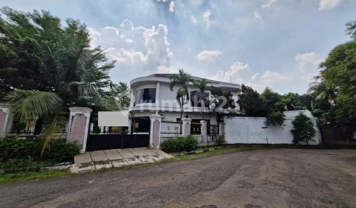Dijual rumah mewah di komplek bulog  jatimelati bekasi