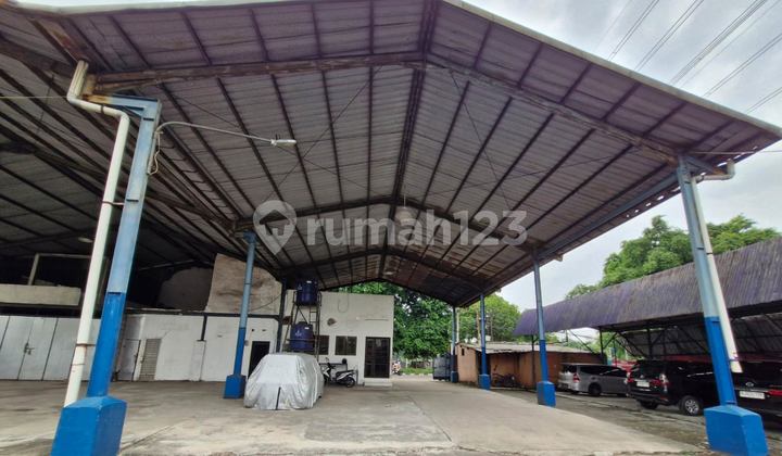 For Sale: Complete Commercial Space with Shophouse and Large Land in Cipinang For Sale: Complete Commercial Space with Shophouse and Large Land in Cipinang