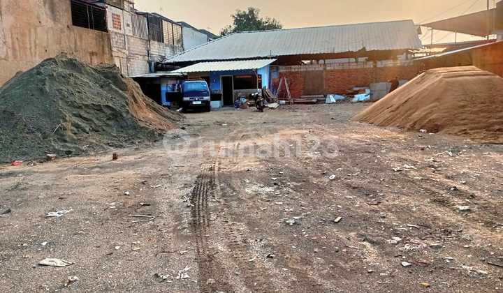 For quick sale: Cipinang Jagal plot land, Rawamangun, East Jakarta, Jl Bekasi Timur Raya Cipinang.