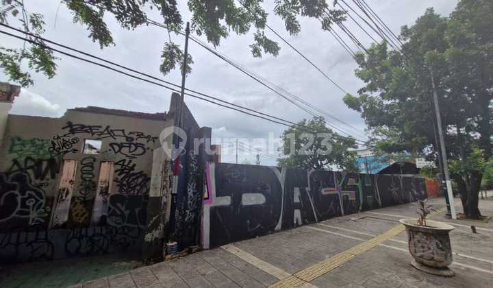 Very Large Commercial Land of 2950 M² Located Right on the Side of the Main Road in East Jakarta City