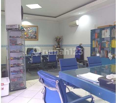 Semi-detached Shop House (2 Shops Combined into 1) in Cempaka Putih, cheap price. 2