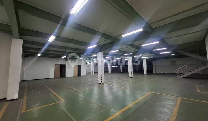 Warehouse for Rent in Pulo Gadung Industrial Area Warehouse for Rent in Pulo Gadung Industrial Area