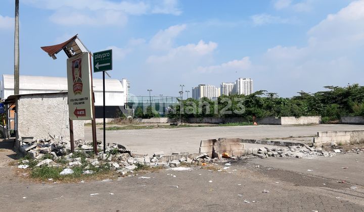 Land for Rent on Jalan Perjuangan Bekasi, Bekasi's Developing Culinary Area, Next to Summarecon Bekasi Land for Rent on Jalan Perjuangan Bekasi, Bekasi's Developing Culinary Area, Next to Summarecon Bekasi