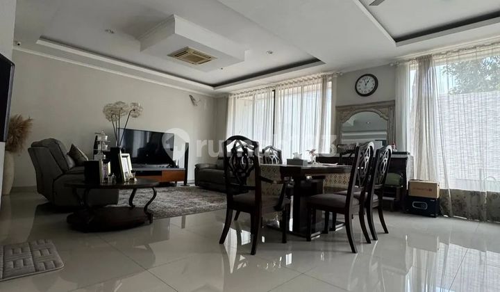 Dijual Rumah With Pool Full Furnished di Kebagusan #LL29OKT25 2