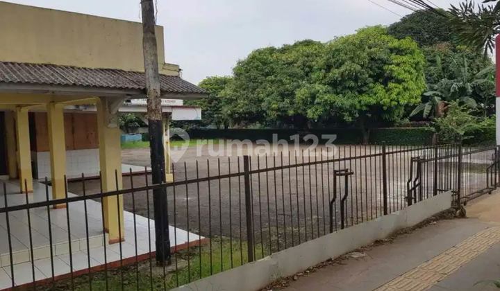 For Rent Commercial Space with extensive land and building in Narogong, Bekasi. For Rent Commercial Space with extensive land and building in Narogong, Bekasi.