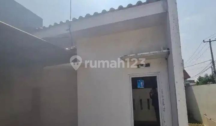 For Sale Ready-to-Occupy Hook House in Teluk Jambe, Karawang City