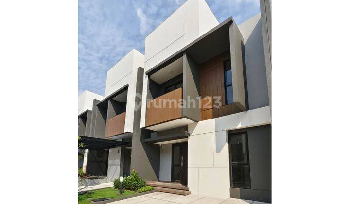Disewakan Rumah Siap Huni Summarecon Crown Cluster Regia Bekasi 1