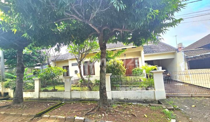 Dijual Rumah Asri dan Nyaman di Kemang Pratama 1 Bekasi  1