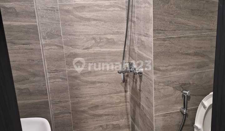 Apartment Studio Collins Boulevard Siap Huni Gading Serpong di bawah harga pasaran 2