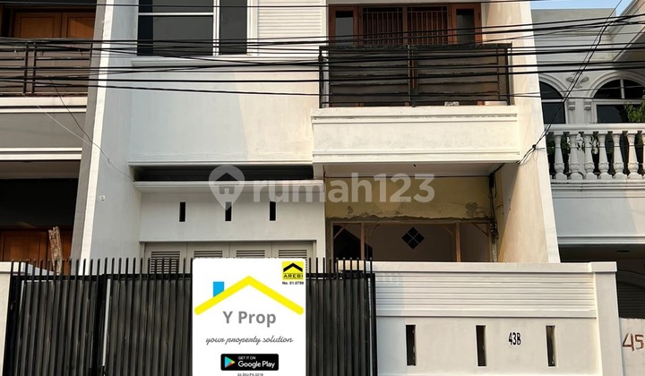 Disewa Rumah Tomang, Baru, 5Kt, Lt.112m2, Lb.200m2, 3 lantai, Jakarta Barat Disewa Rumah Tomang, Baru, 5Kt, Lt.112m2, Lb.200m2, 3 lantai, Jakarta Barat