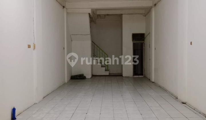 Disewa Ruko di Tambora, Lb.+/- 250m2, 5 lantai, Jakarta Barat. Disewa Ruko di Tambora, Lb.+/- 250m2, 5 lantai, Jakarta Barat.