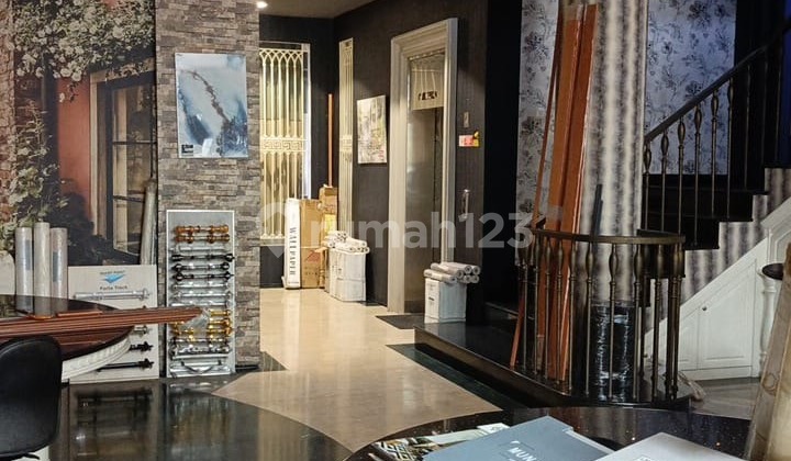 For Rent: Mini Building European Style / Joint Shophouse in Tubagus Angke, 10x22 Land Size, Building Area +/- 880 m2, 4 Floors, West Jakarta 1