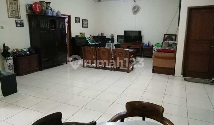 Dijual Murah Rumah Jakarta Selatan, Strategis, Lt.273m2, 1.5 Lantai, Petukangan