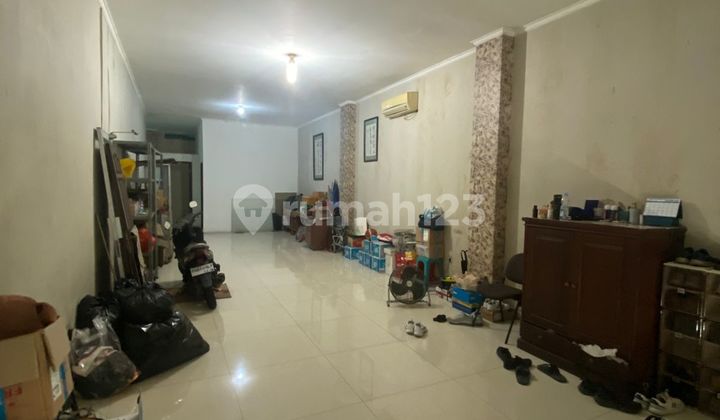For Rent: Nice Shop House with 24-Hour Busy Traffic, in Duri Kosambi, Land Area +/-415M2, Semi-Furnished, West Jakarta.
