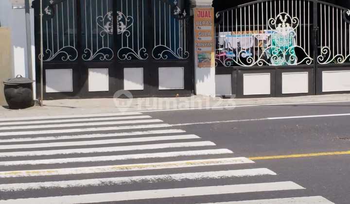 Business or Residential House 2 Floors Tarik Sidoarjo