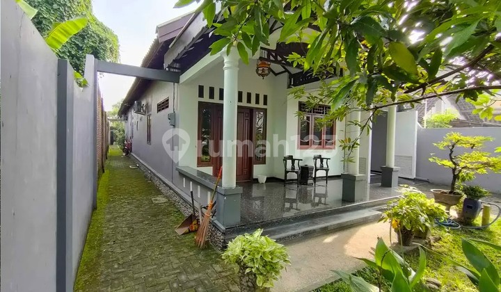 Single-Story Ready-to-Live House, Green and Cool Mojokerto 2