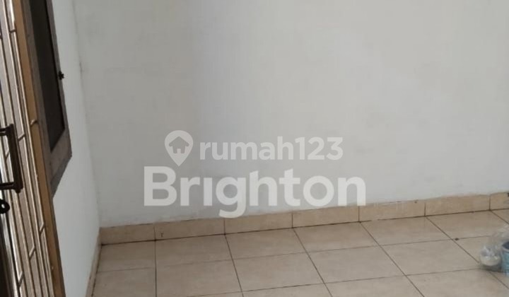 Ready-to-Use 2-Story Shophouse Zero Protocol Road, Mojokerto City 2