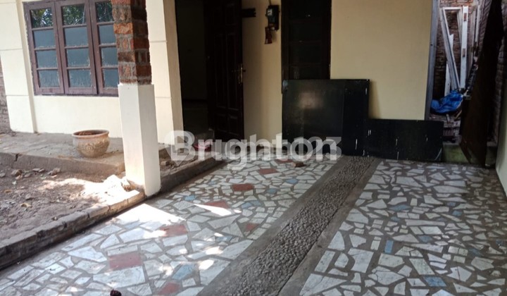 1-Story Ready-to-Occupy Hook House in Sidoarjo City Housing 1-Story Ready-to-Occupy Hook House in Sidoarjo City Housing