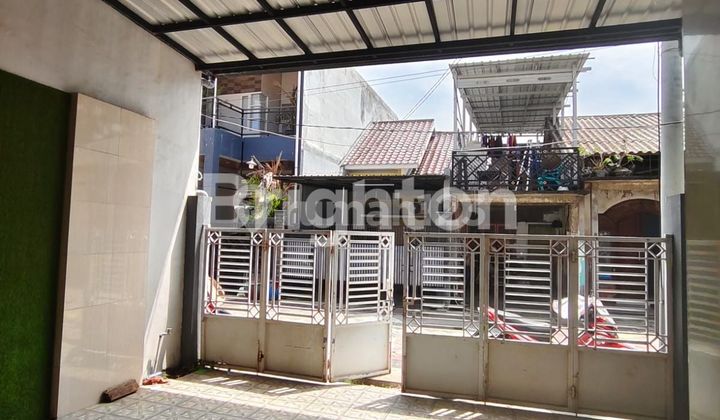 Two-Story Wiyung House