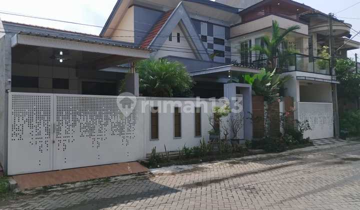 Rumah 2 Lantai Perumahan One Gate System Mojokerto 2