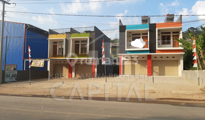 Shop house on Padalarang - Cikalong Main Road.