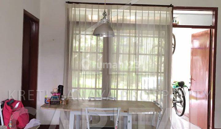 ruang makan jual rumah asri di komplek