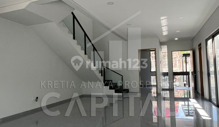 Rumah baru di pondok hijau Rumah baru di pondok hijau