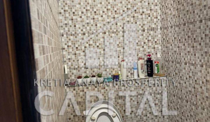 kamar mandi rumah siap huni di kota