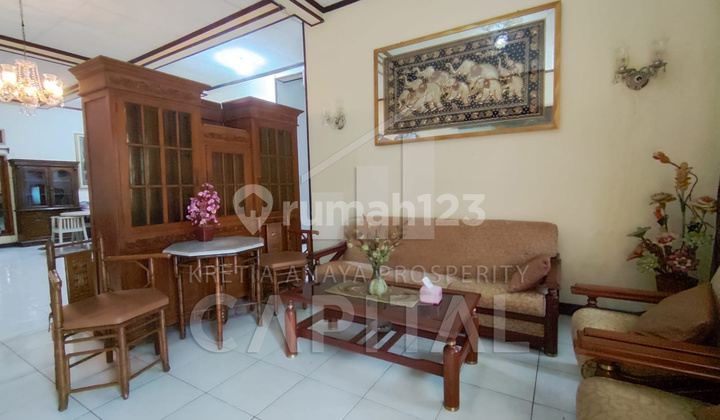 A Serene Home for a Large Family in Setra Duta A Serene Home for a Large Family in Setra Duta