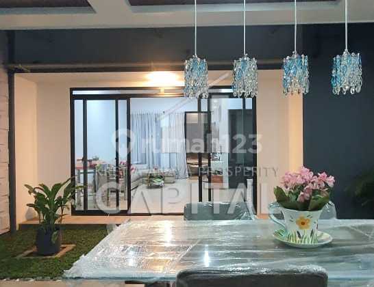 Semi-Furnished Ready-to-Live Home in Tatar Lokacitra, Kota Baru Parahyangan 2