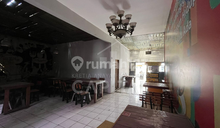 Business space on Jl. Kolonel Masturi Cimahi Business space on Jl. Kolonel Masturi Cimahi