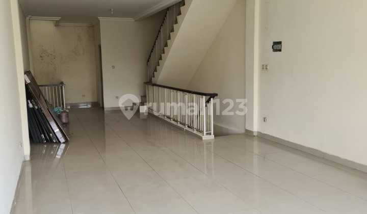 FOR SALE 4-STORY TWIN SHOPHOUSE – GREEN LAKE CITY, READY FOR BUSINESS! FOR SALE 4-STORY TWIN SHOPHOUSE – GREEN LAKE CITY, READY FOR BUSINESS!