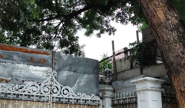 Disewakan Rumah Lama di Jl. Yusuf Adiwinata, Menteng, Jakpus 2