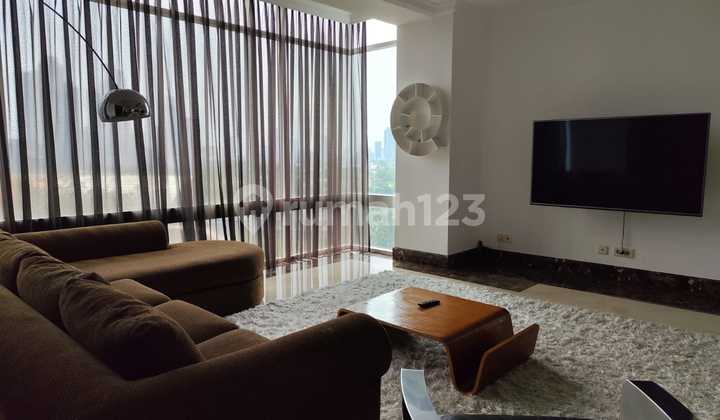 For Rent 3BR Unit Low Floor at Four Seasons Residences 2
