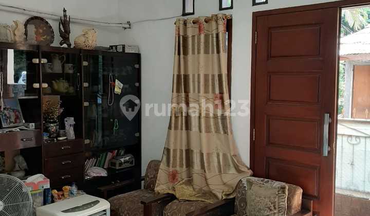Dijual Cepat, Kost 8 Kamar di Komplek PU Pasar Jumat, Jaksel Dijual Cepat, Kost 8 Kamar di Komplek PU Pasar Jumat, Jaksel