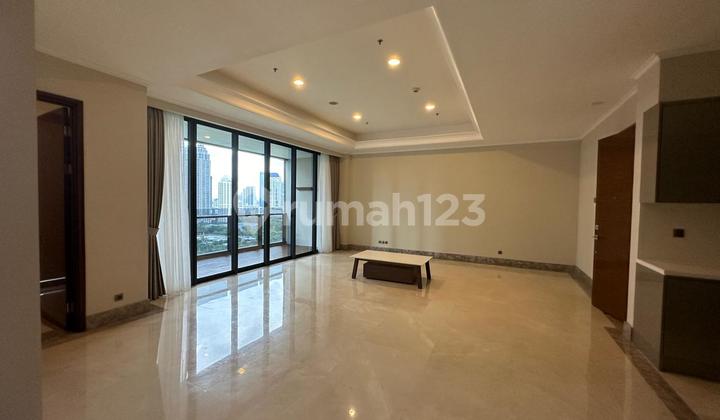 For Rent 4BR Unfurnished Unit at District 8 Senopati