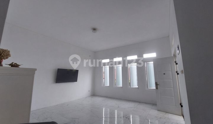 Dijual Cepat Rumah Tinggal 2 Lantai di Karang Tengah, Condet 2