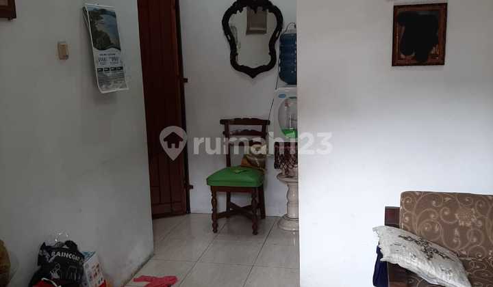 Dijual Cepat, Kost 8 Kamar di Komplek PU Pasar Jumat, Jaksel Dijual Cepat, Kost 8 Kamar di Komplek PU Pasar Jumat, Jaksel
