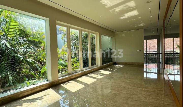 Dijual Rumah di Brawijaya, Dekat Hotel Darmawangsa, Keb. Baru