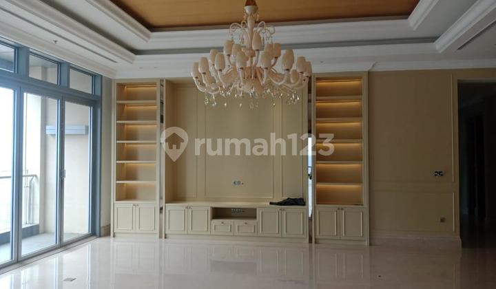 Disewakan Raffles Residences 4Br Semi Furnished