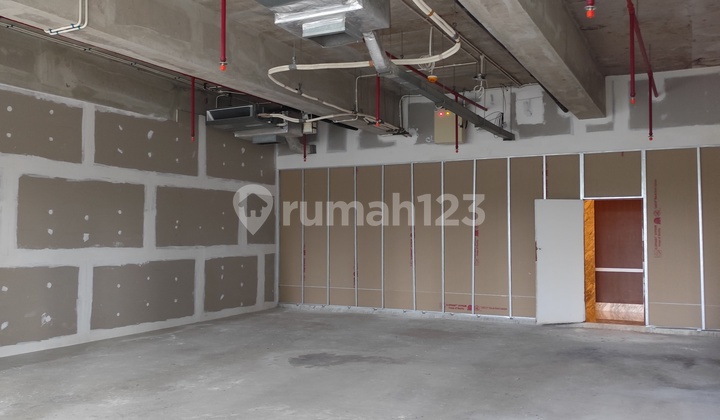 Dijual Cepat Office Space di District 8 SCBD 144 m2