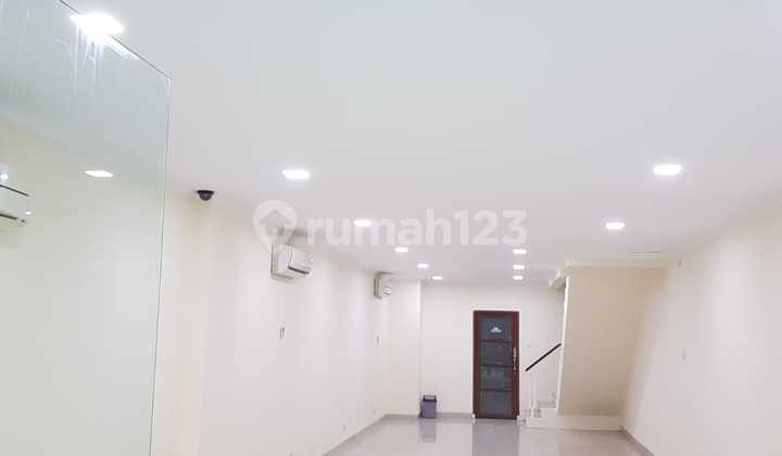 Dijual Ruko 4,5 Lantai di Arteri Pondok Indah, Kebayoran Lama