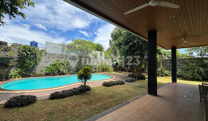 Dijual Rumah 2 Lantai di Jl. Benda, Cilandak Timur