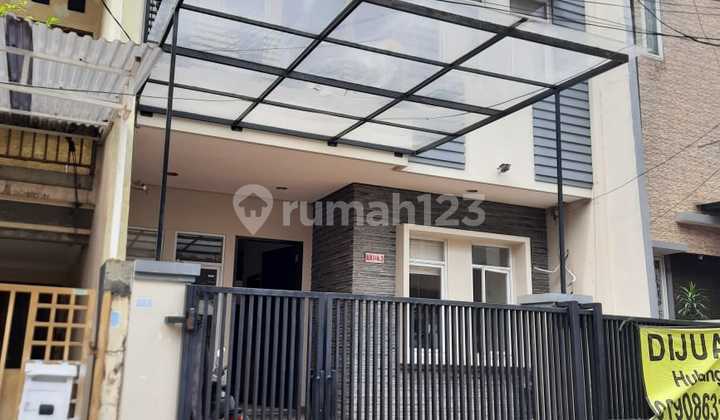 Rumah 3 Lantai Mewah Taman Ratu – SHM, 5+1 KT, Lokasi Strategis Jakarta Barat