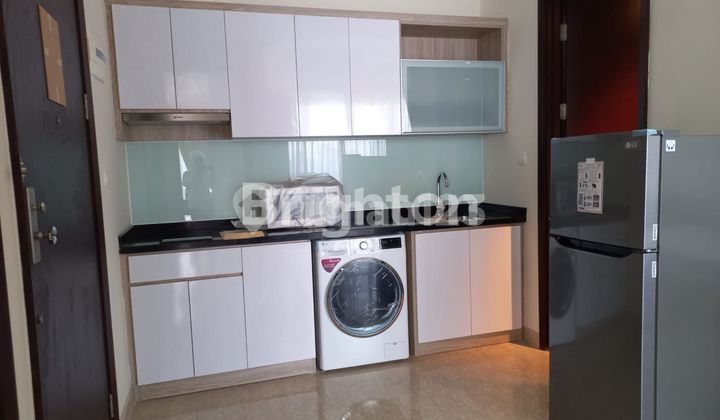 Menteng Park Tower Emerald Apartment, 27th floor, 61 m2, ready to occupy - fully furnished. Menteng Park Tower Emerald Apartment, 27th floor, 61 m2, ready to occupy - fully furnished.