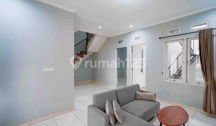 Disewakan Rumah 2 Lantai The Cozy Green Cibubur Mansion Harjamukti Depok Rp60 Juta/Tahun 2