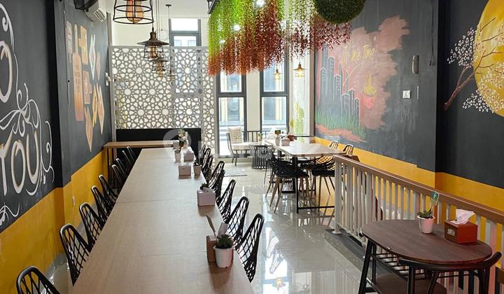 Rent a Shop House in Downtown Madison, Kota Wisata Cibubur, Fully Furnished, Suitable for Restaurant, 2 Floors, Price 110 Million. 2