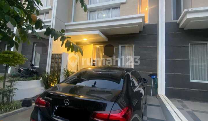 Dijual Rumah 2 Lantai Citraland Cibubur Monteverde | 2 Kt | Keamanan 24 Jam | 880 Juta Nego Dijual Rumah 2 Lantai Citraland Cibubur Monteverde | 2 Kt | Keamanan 24 Jam | 880 Juta Nego