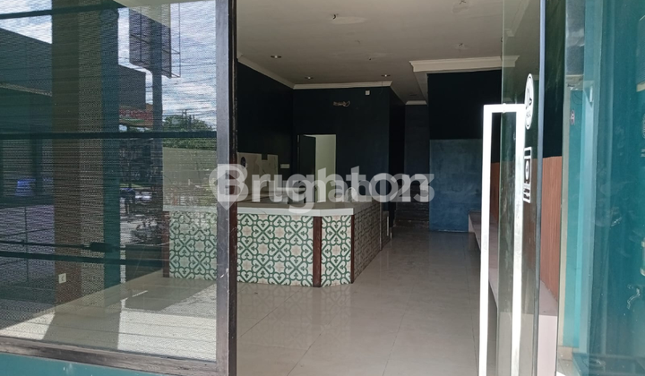 Disewakan 150 JT / Tahun Ruko 3 Lantai di Lokasi Jalan Raya Alternatif Cibubur 
