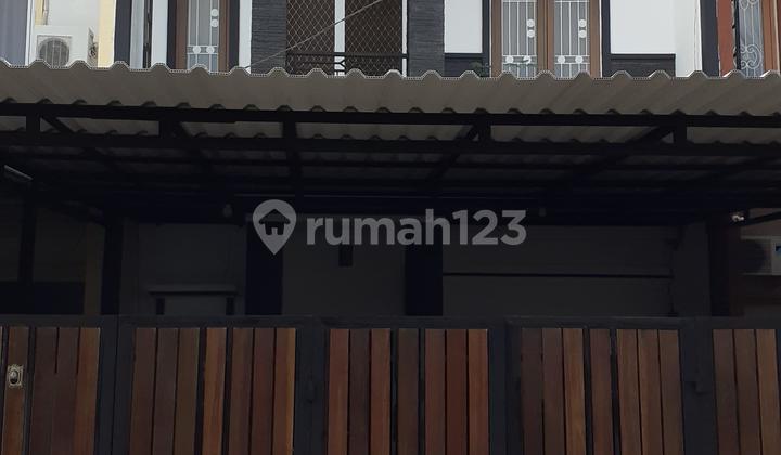 Dijual Rumah Siap Huni di Duren Sawit, Jakarta Timur — Lokasi Strategis Dekat Tol Becak Kayu & Mall Bassura